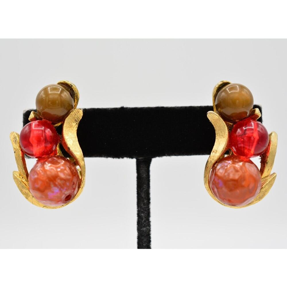 Vintage Beaded Clip On Earrings Red Orange Brushed Gold Tone Chunky 1980s Bin1